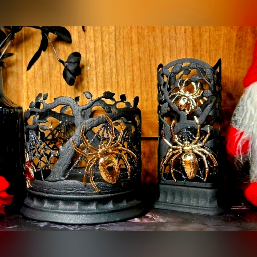 B&BW Halloween Cast Iron Design Candle & Soap Holder Set